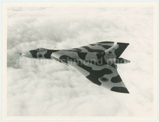 Avro Vulcan B2 Xm575 101 Squadron Large Photo,  Bz766