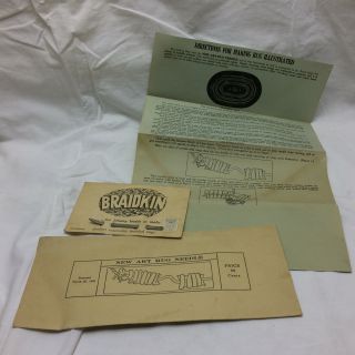 Vintage Art Rug Needle On Card W/ Instructions,  Cover Scrap Cloth Braidkin