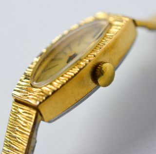 Timex Women ' s Watch Wristwatch Wind Up Gold Oval Very Old,  Vintage And Classy 2