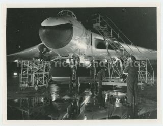 Avro Vulcan 83 Squadron Servicing Large Photo,  Bz757
