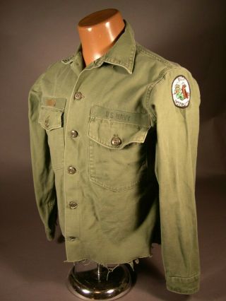 Vietnam War U.  S.  Navy Cotton P64 Utility Shirt Buds/seal Instructor Patch