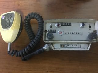 Vintage 1970s Motorola Motrac Fm Two - Way Radio Control Head With Hand Set