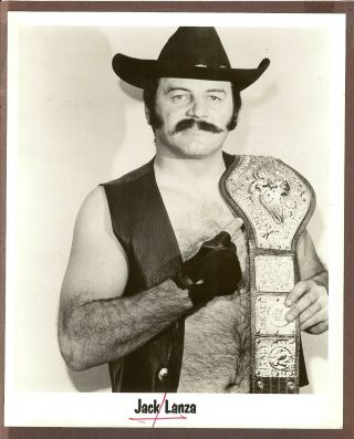 1974 Press Photo Pro Wrestler Publicity Photo Black Jack Lanza With Belt