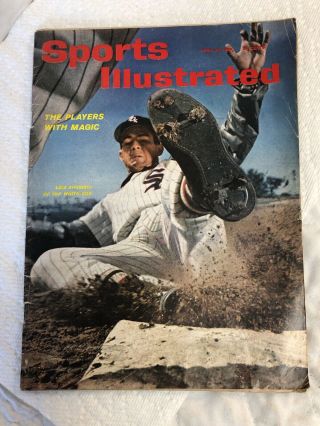 Sports Illustrated April 30 1962 With Luis Aparicio Chicago White Sox Cover
