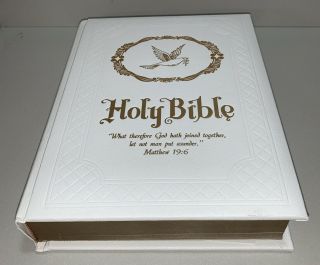 Vintage 1971 Holy Bible King James Version Red Letter Wedding Edition White