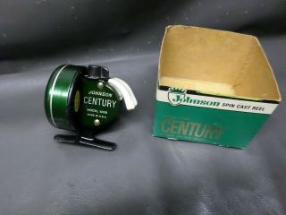 Vintage Johnson Century Model 100 B Fishing Reel - W/ Box