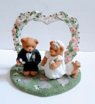 Cherished Teddies Bride And Groom With Heart Shaped Wedding Arch Vintage Enesco