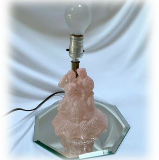 Vintage Pink Flashed Figural L.  E.  Smith Glass Dancing Couple Boudoir Table Lamp
