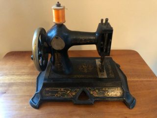 Vintage Muller No.  19 Child’s Toy Sewing Machine salesman sample 2