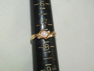 vintage estate 10K gold cultured pearl diamond ring.  size 7.  5,  2 grams 3