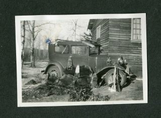 Vintage Car Photo Hunting Guns & Trapping Pelts Model A Ford 422178