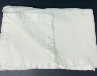 Vintage Beacon Acrylic Baby Blanket White WPL 1675 USA Nylon Satin Trim Lovey 2