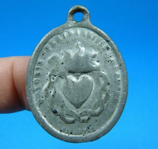 RARE METAL 1791 VACHETTE SACRED HEARTS ANTIQUE OLD RELIGIOUS MEDAL CHARM 1700s 2