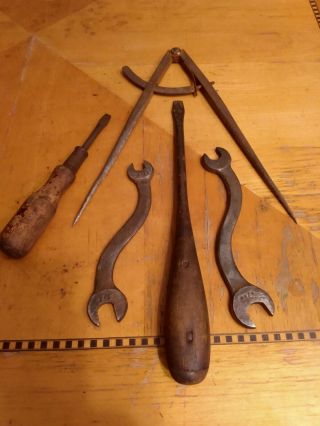 5 Vintage Hand Held Antique Wood Handle Irwin Screwdriver Off - Set Tools