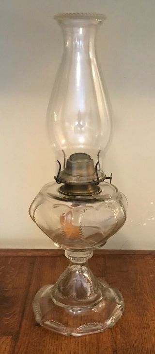 Antique Vintage Eagle Clear Glass Oil Kerosene Hurricane Lamp (1)