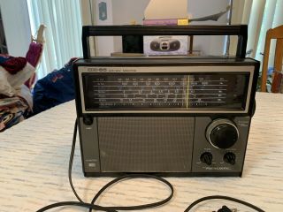 Vintage Realistic Dx - 66 Air/sw Am/fm Short Wave Portable Radio 6 Band