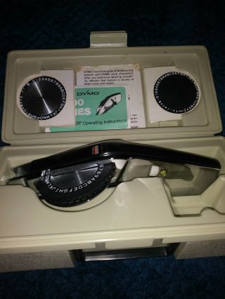 Euc Vintage Dymo 1550 Tapewriter Kit W/ Case & Chrome Label Maker Deluxe