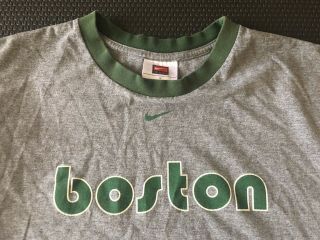 Vintage Nike Team Boston Celtics Shirt (men’s Large)