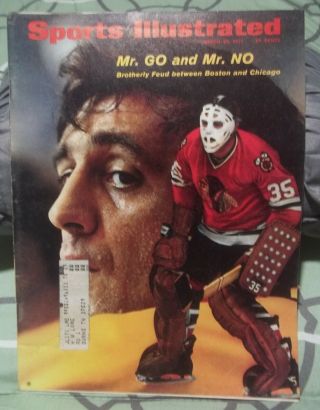 1971 Sports Illustrated March 29 Hockey Mr Go And Mr No Feud Boston And Chicago