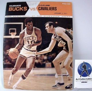 Vintage Milwaukee Bucks Vs Cleveland Cavaliers Program 1/2/1971
