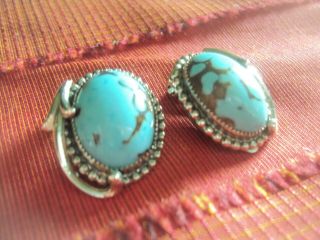 Vintage Turquoise Cabochon Pendant With Matching Earrings - Definite Wow