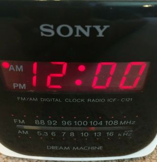 Sony Dream Machine Digital Clock Radio Icf - C121 White Cube Great