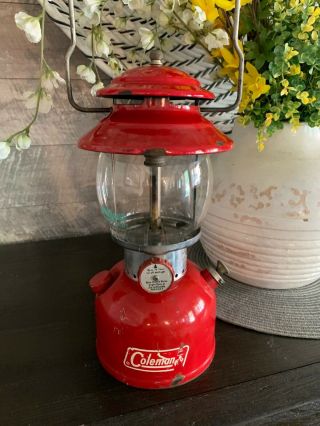 Vintage 1970 Red Coleman Model 200a Single Mantle Lantern