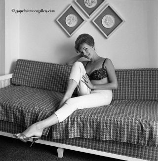 Vintage Bunny Yeager 1960s Camera Negative Pin - Up Queen Sexy Leggy Lacey Kelly