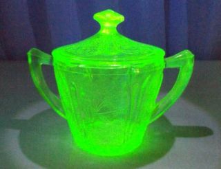 Vintage Depression Glass Green Vaseline Uranium Floral Design Sugar Bowl & Lid