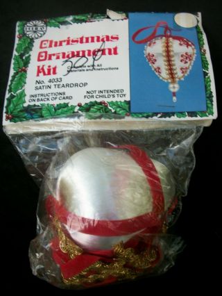 Vintage Bead & Sequin Christmas Ornament Kit Pear Shape Holiday Industries