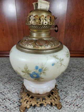 Antique Bradley & Hubbard B&h Brass And Ornate Glass Oil Lamp W/ Burner