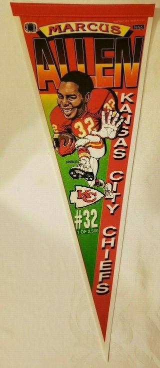 Marcus Allen Kansas City Chiefs 1996 Nfl Player Cartoon Pennant Wincraft Limited