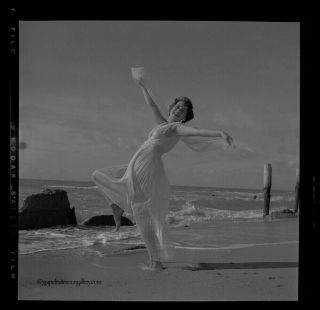 1954 Bunny Yeager Pin - up Camera Negative Pretty Model Lana Bashama Gorgeous Pose 2