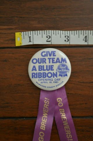 Milwaukee County Stadium Opening Day Pabst Blue Ribbon Brewers 1981 Pin 3