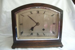 Antique / Vintage Empire English Oak Cased 8 Day Striking Mantle Clock.