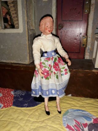 Vintage Caco Woman Mother Dollhouse Doll Metal Hands/feet In