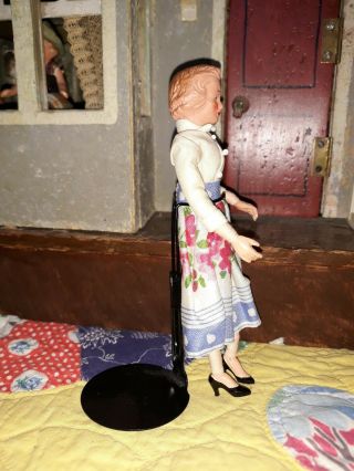 Vintage Caco Woman Mother Dollhouse Doll Metal hands/feet in 3