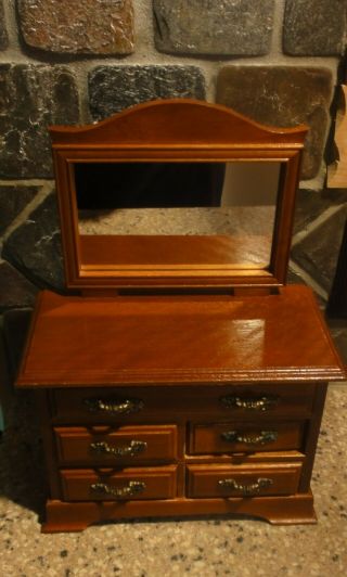 Vintage Wood Dresser/chest Of Drawers With Mirror Musical Jewelry Box 5 Drawers