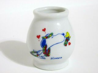 Snoopy Peanuts Charlie Brown Determined Vintage Ceramic Mini Vase Planter 1977