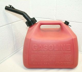 Vintage Rubbermaid Gott 2.  5 Gallon Vented Gas Can 1226 W/ Rigid Spout Cleaned