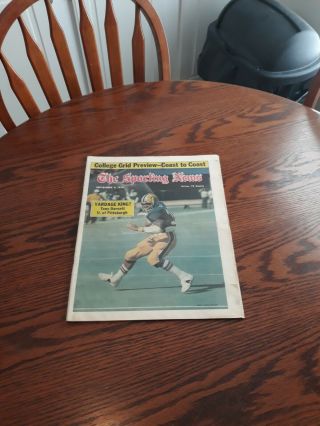 September 4,  1976 - The Sporting News - Tony Dorsett Of The Pitt Panthers