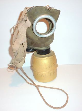 " Love Canal " ?? As Found Antique Ww2 Gas Mask Canister Cp - 1935 - M Cpics