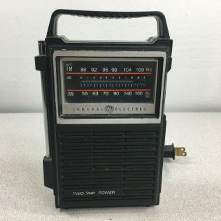 Vintage Ge General Electric 7 - 2800b Am/fm Radio Two Way Power.  Great