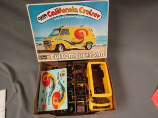 1976 Issue Revell 1/25 Custom Chevy Van Car Craft California Cruiser