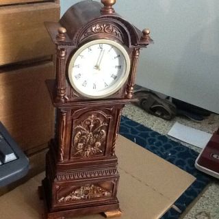 Vintage 17 1/2 " Tall Resin Grandfather Style Clock