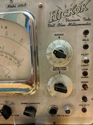 Vintage Hickok 209A Ohmeter Vacuum Tube Tester it lights on,  from an estate 3
