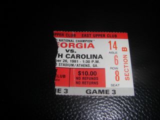 1981 Georgia Bulldogs Vs South Carolina Ticket Stub Sec Football Walker Red