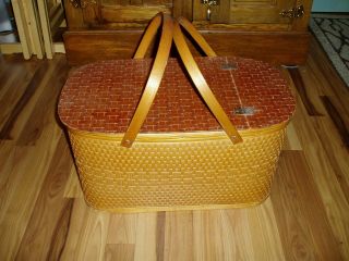 Vintage Solid Cond Wicker Picnic Basket 20 X11x 11