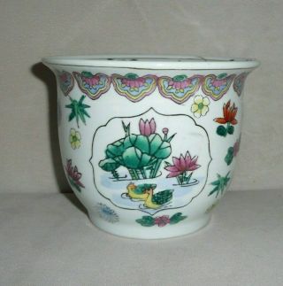 Vintage Ceramic Asian Style Flower Pot Planter Pond & Floral Design 4.  25 " T 5.  5 "