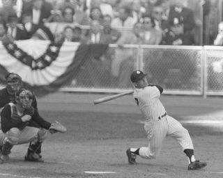 Mickey Mantle - 8 " X 10 " Photo - 1960 World Series - York Yankees Baseball